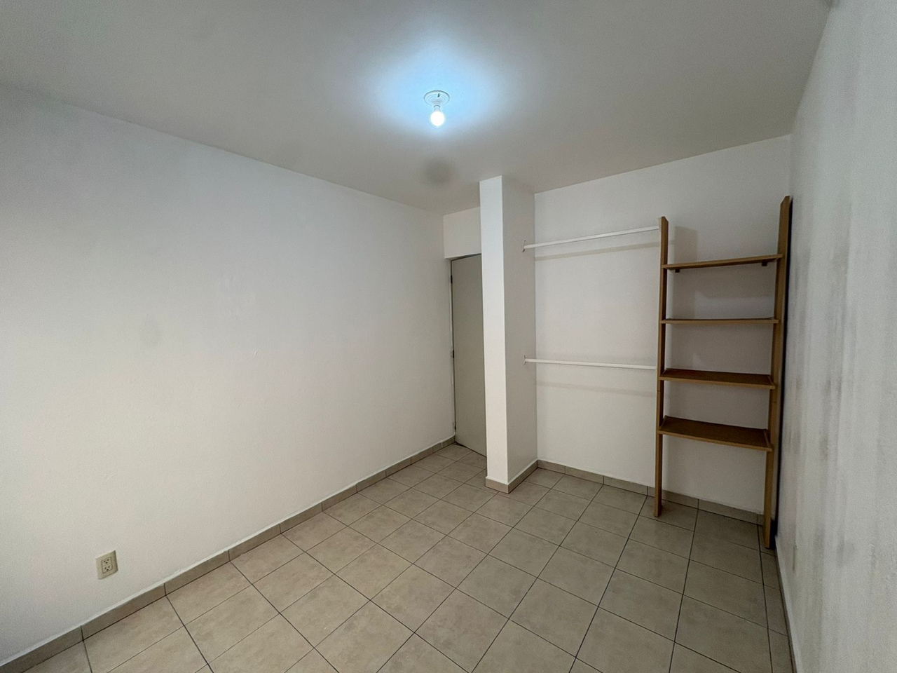 Dr. Durán 11, Edificio B, Depto 003