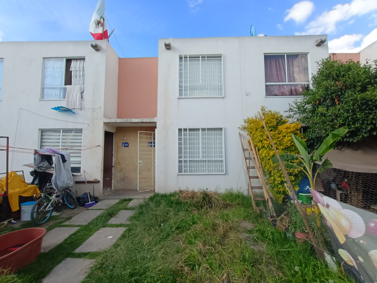 Conjunto Urbano Paseos del Lago II